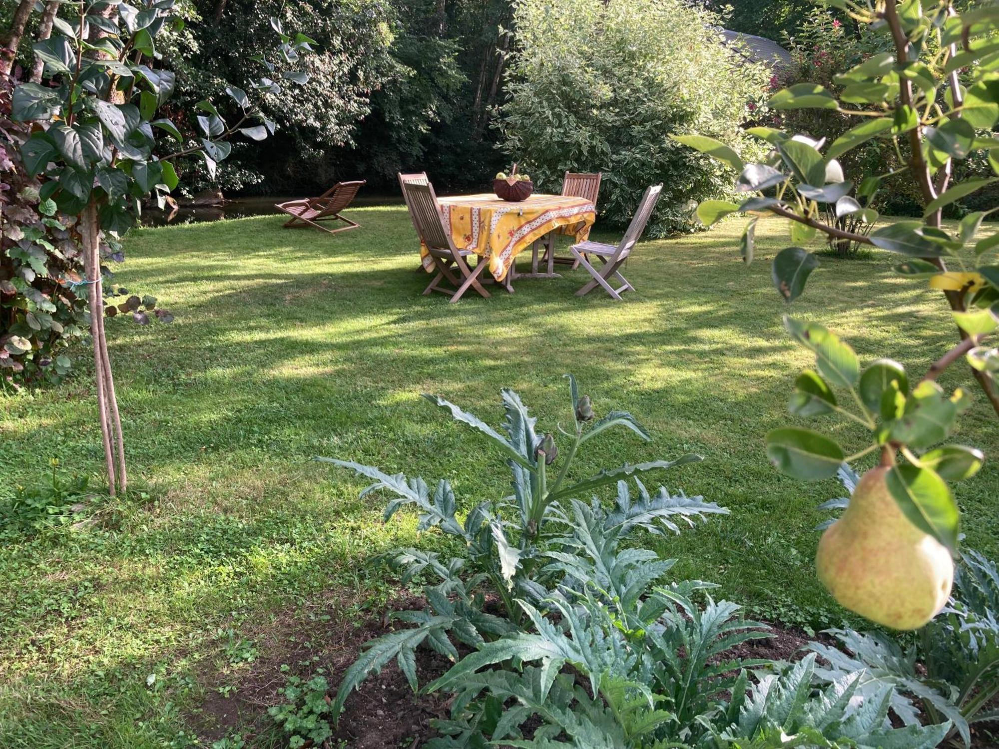 Le Poulailler Bed & Breakfast Loué Екстериор снимка